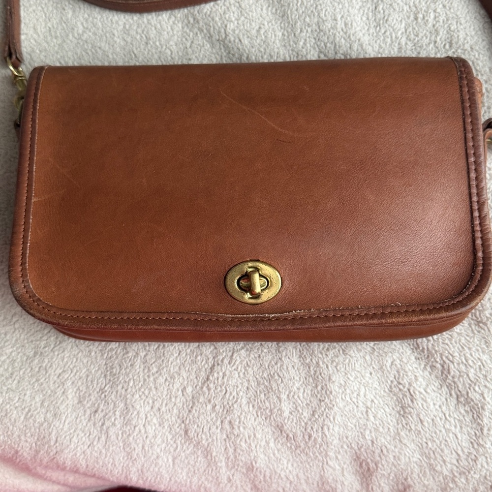 Vintage Coach Pocket Purse 9755 British Tan - Picture 3 of 15
